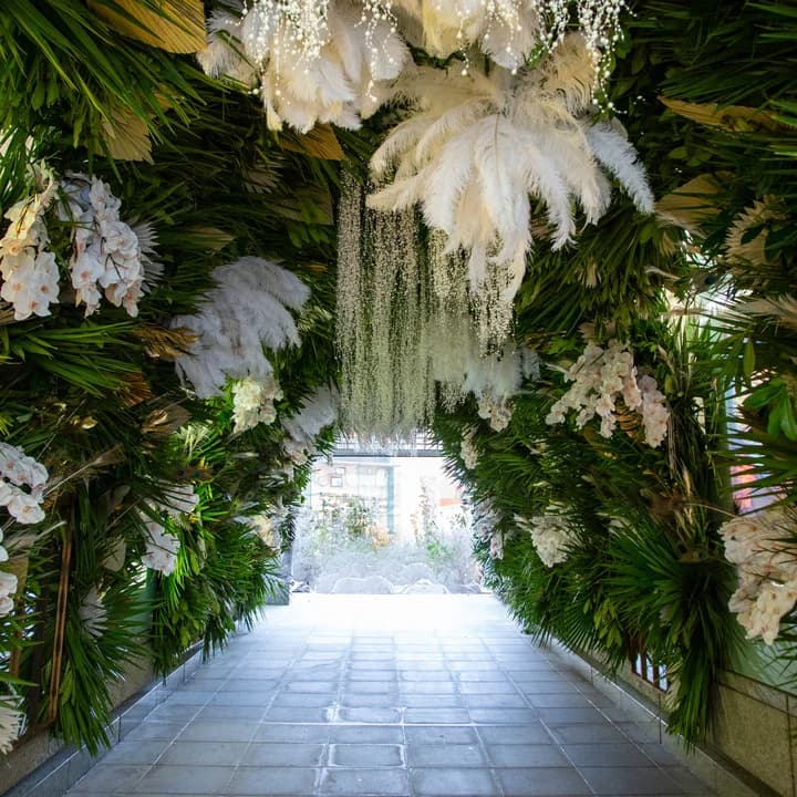 Ceiling flower installation by Moyses Stevens