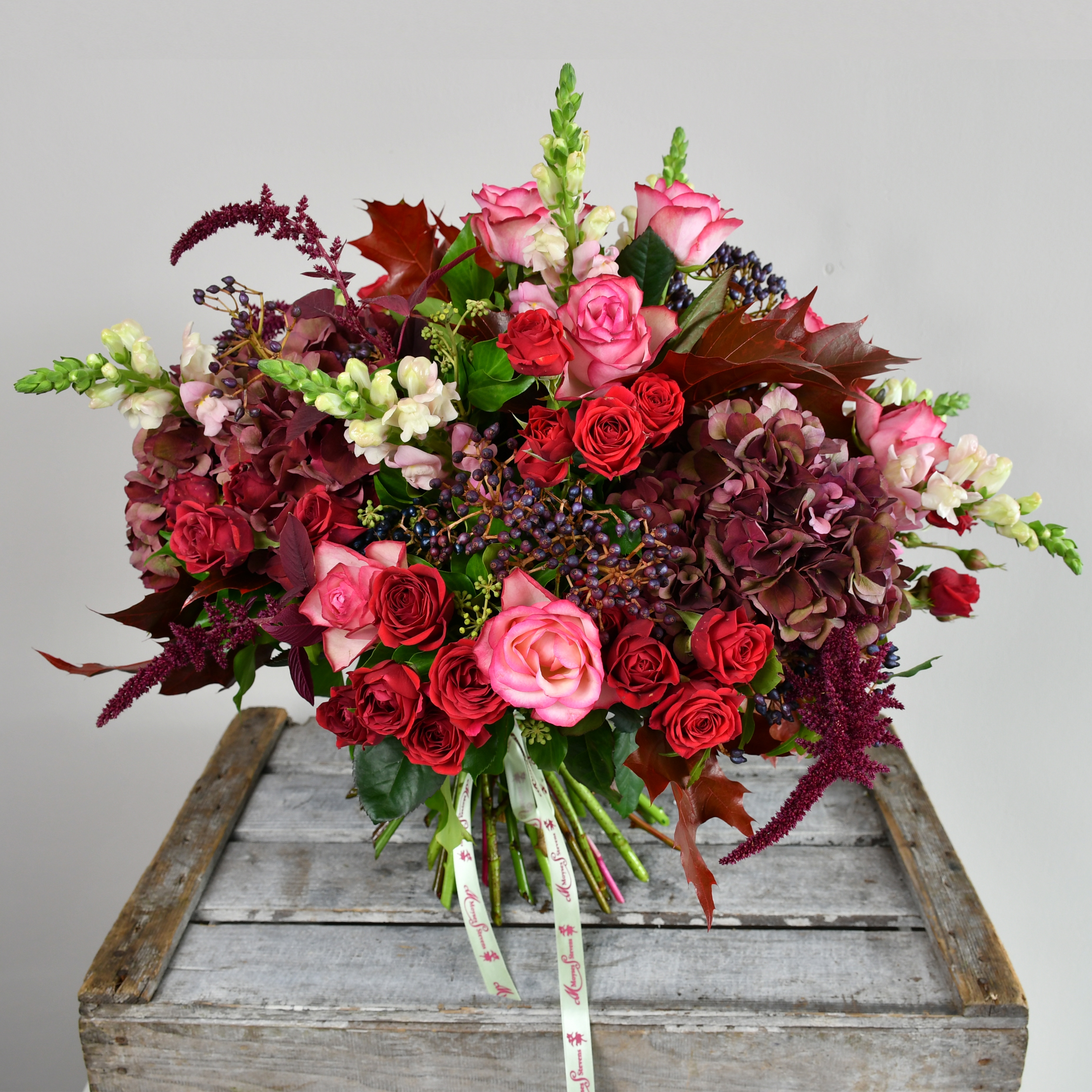 Roses & Hydrangea image